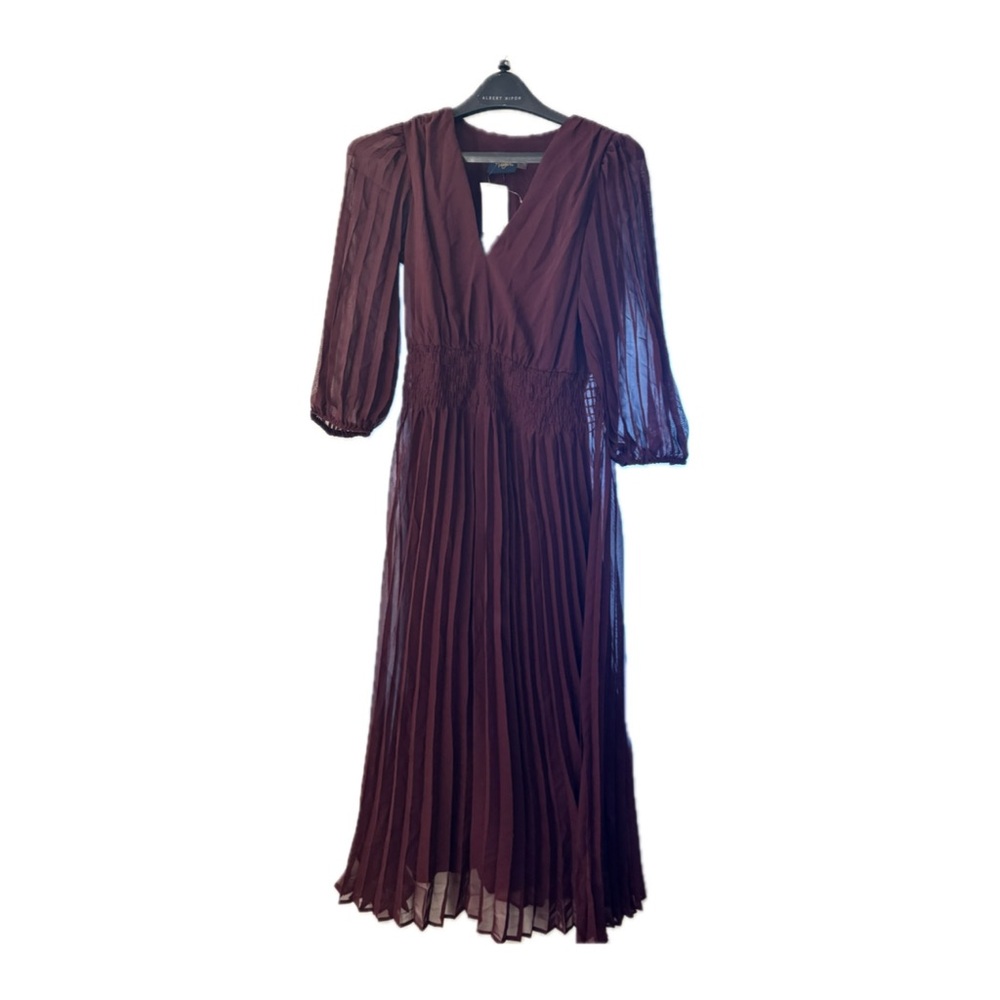 Elegant Burgundy Midi Dress